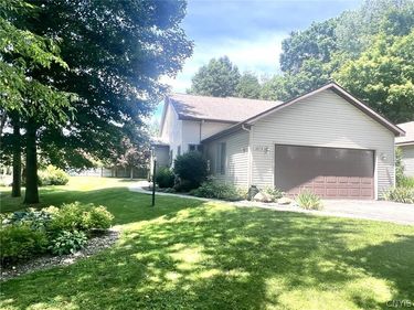 3273 Walden Oaks Boulevard , Cortland, NY 13045