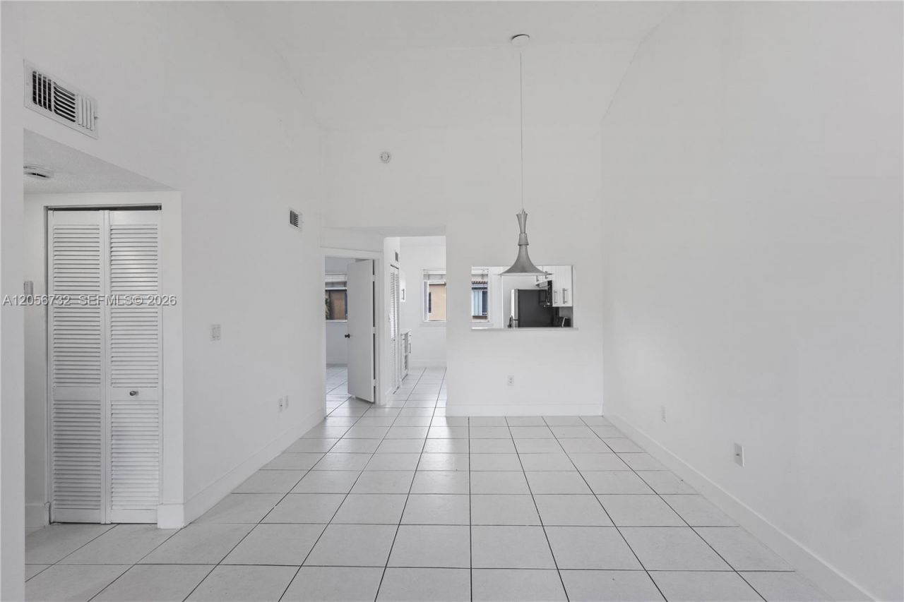 13165 SW 64th Ter, Unit 1008, Miami, FL 33183 Photo