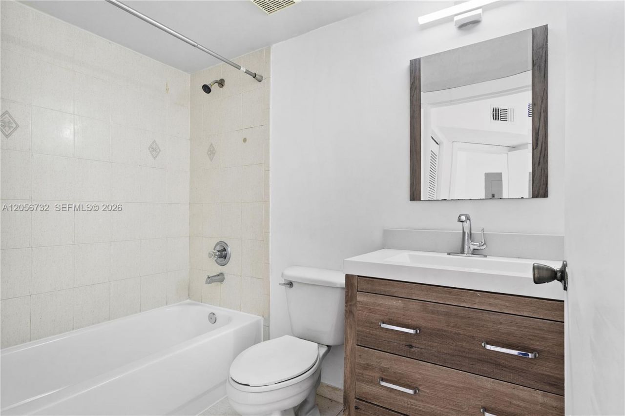 13165 SW 64th Ter, Unit 1008, Miami, FL 33183 Photo
