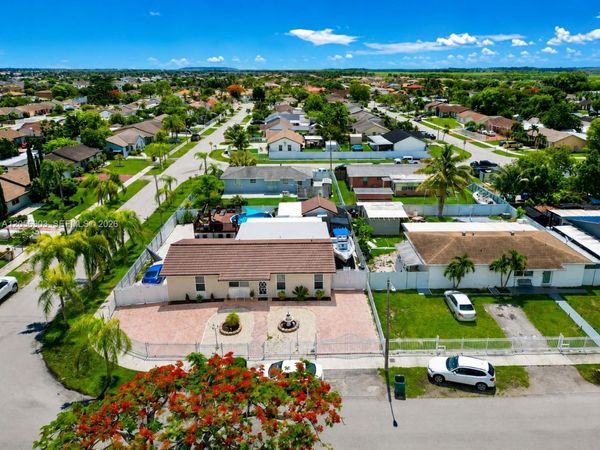 25305 SW 124 CT , Homestead, FL 33032