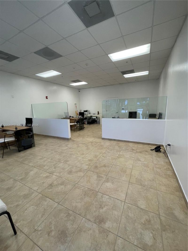 951 Sansburys Way , Unit 202, West Palm Beach, FL 33411 Photo