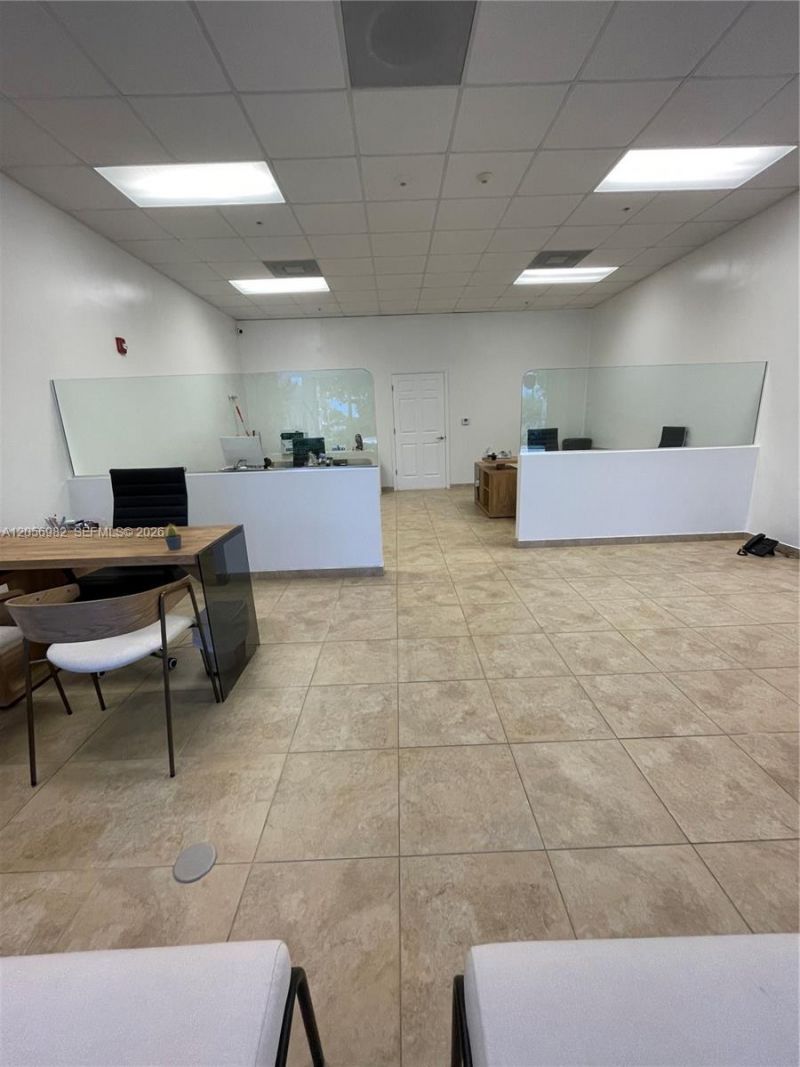 951 Sansburys Way , Unit 202, West Palm Beach, FL 33411 Photo