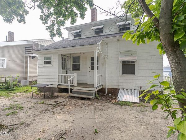 423 Oak Street, Toledo, OH 43605