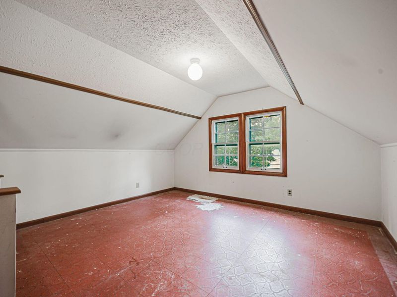39 Lowell Road, Columbus, OH 43209 Photo 26