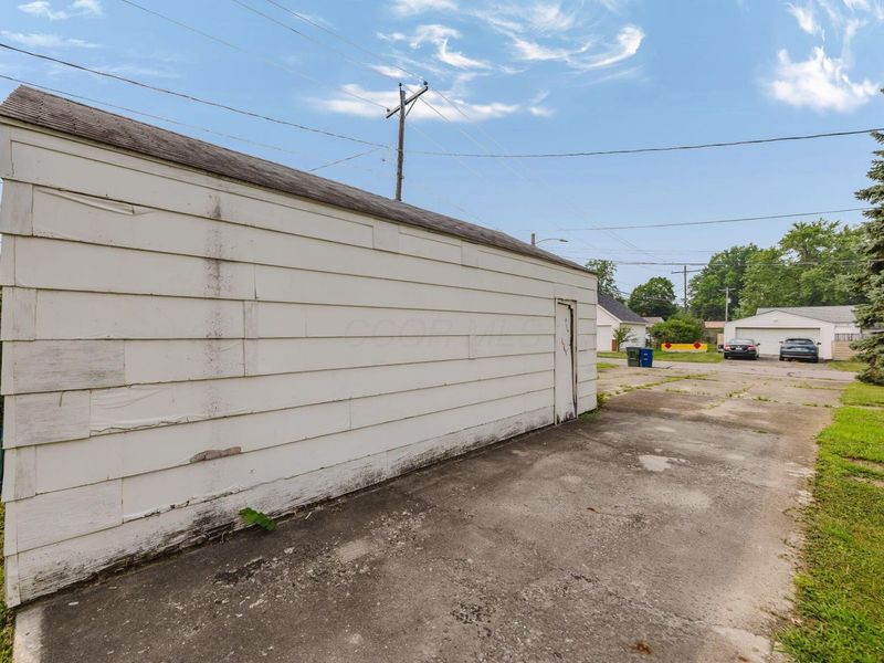 39 Lowell Road, Columbus, OH 43209 Photo 48