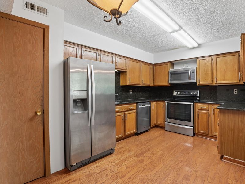 4145 Karl Road, Unit 228, Columbus, OH 43224 Photo 8