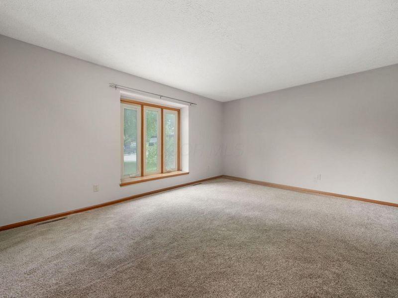 13042 Heatherstone Circle, Pickerington, OH 43147 Photo 11