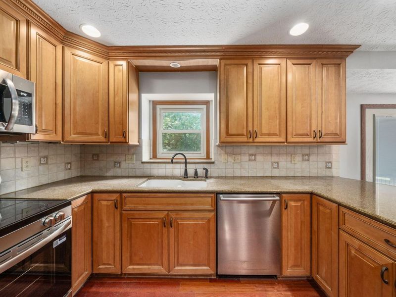 13042 Heatherstone Circle, Pickerington, OH 43147 Photo 19