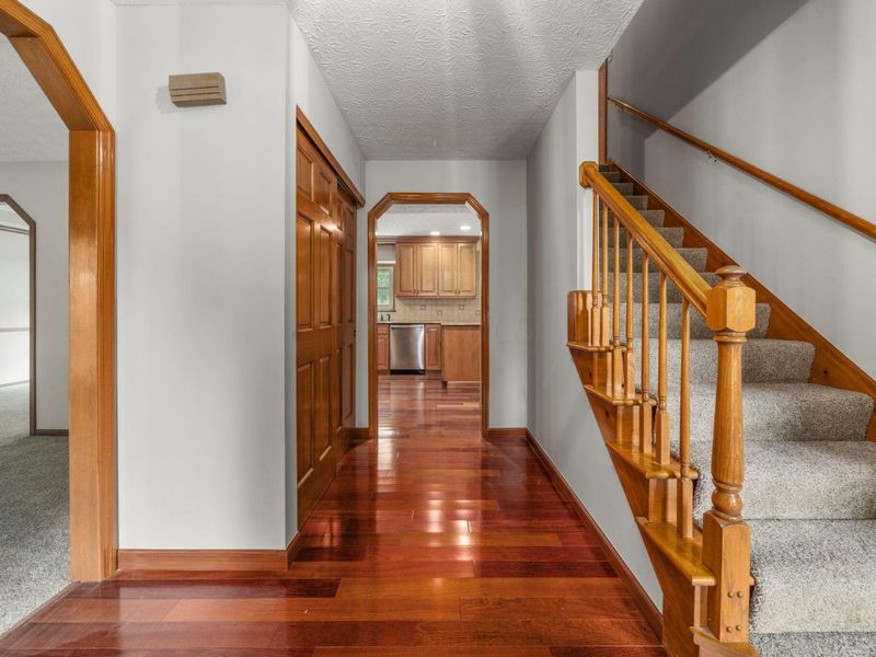 13042 Heatherstone Circle, Pickerington, OH 43147 Photo 5