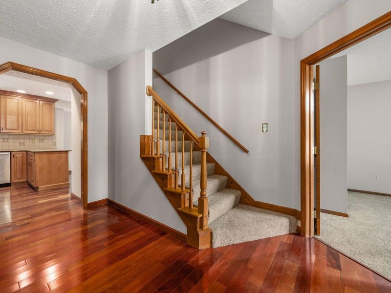13042 Heatherstone Circle, Pickerington, OH 43147 Photo 6