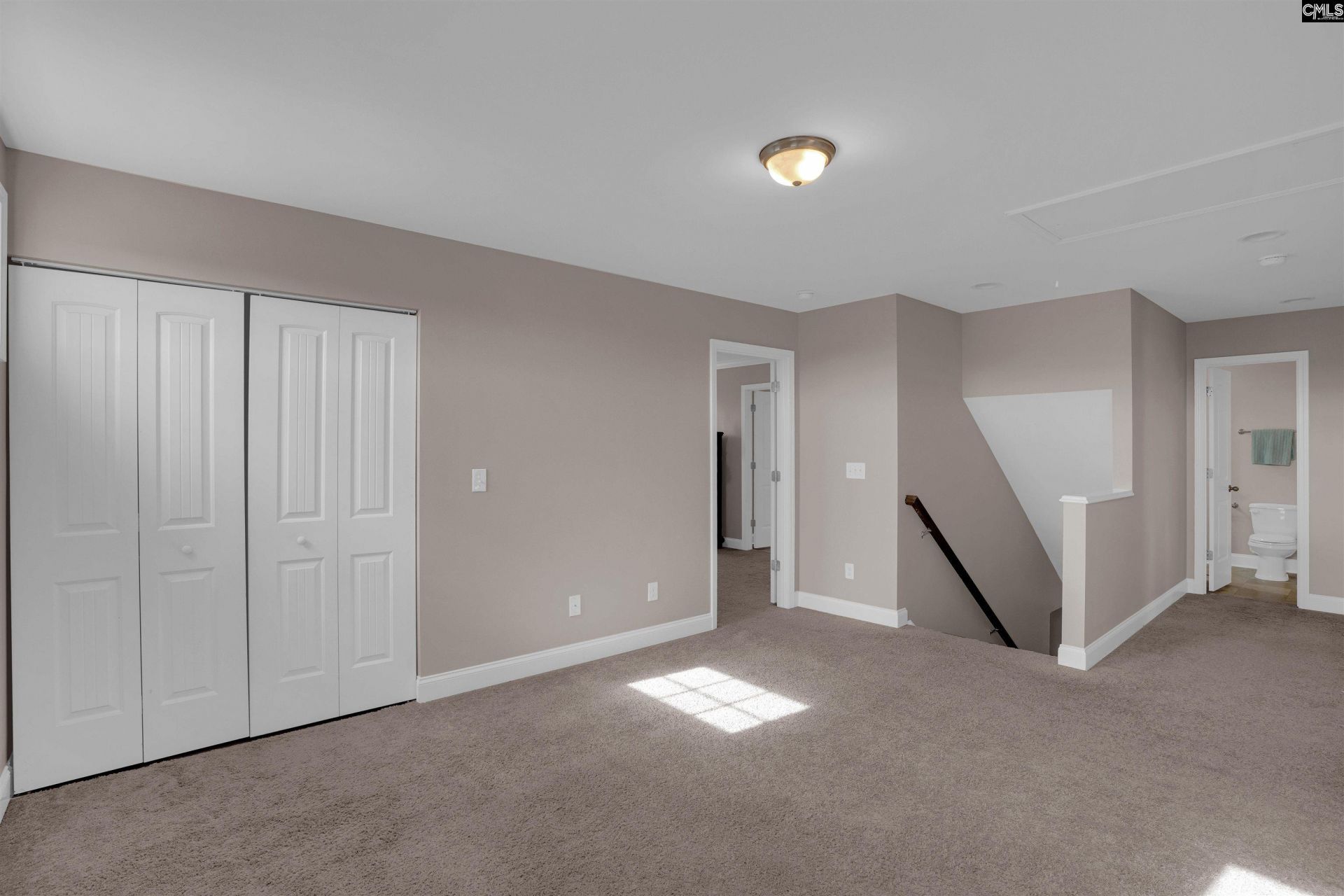 692 Gladiolus Drive  Photo 10