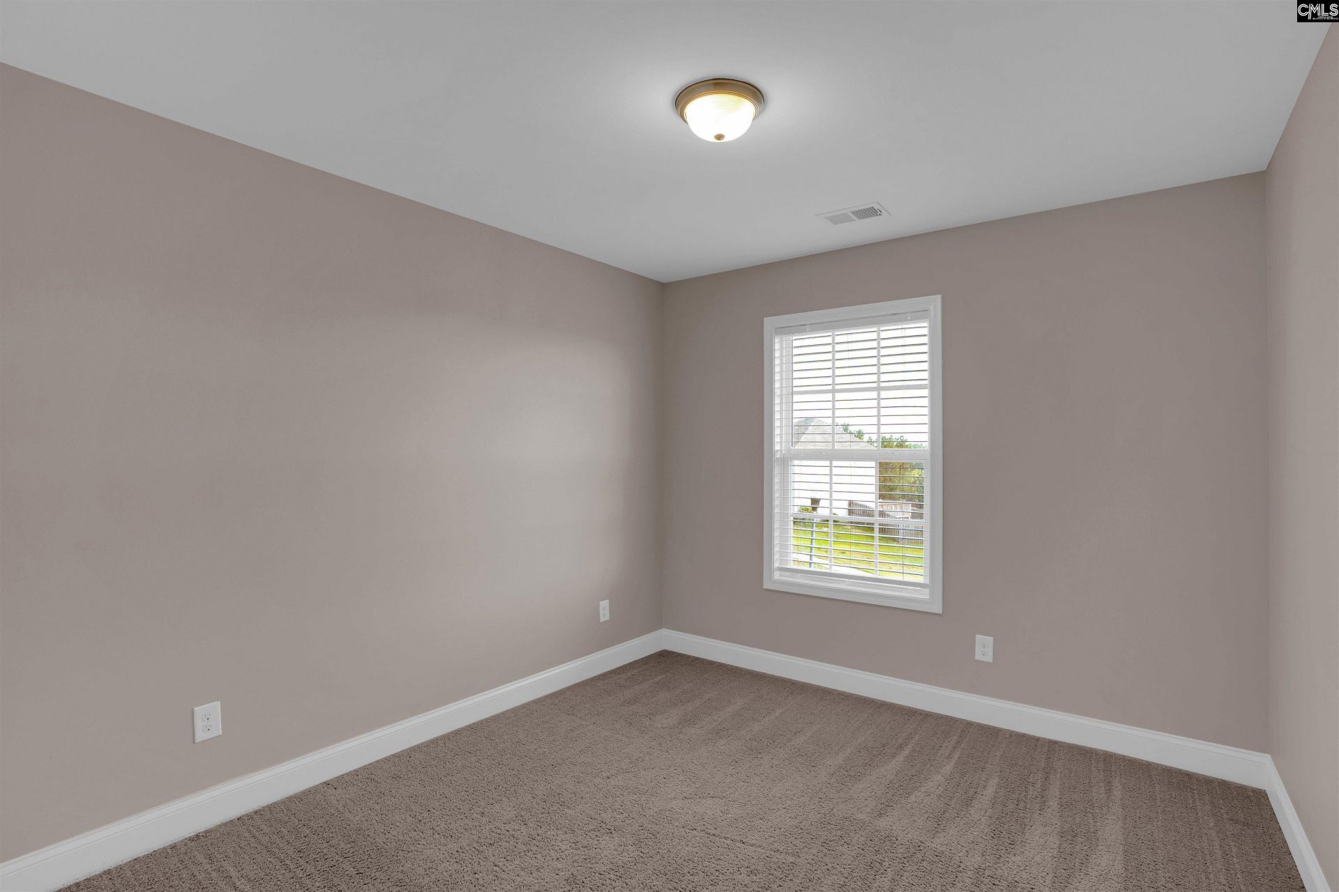 692 Gladiolus Drive  Photo 17