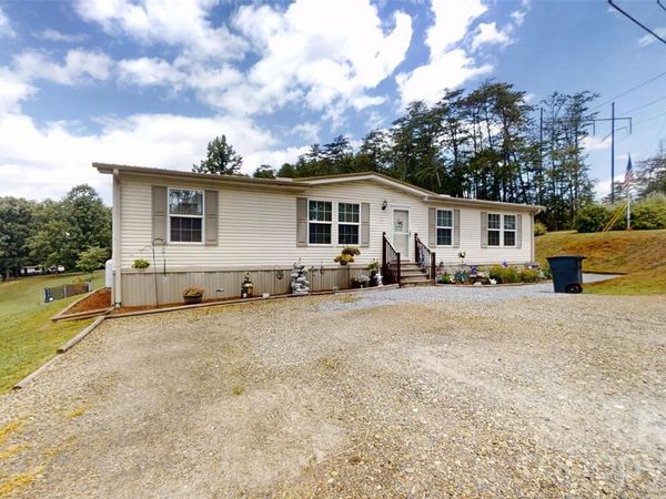75 Pine Mount Road, Weaverville, NC 28787