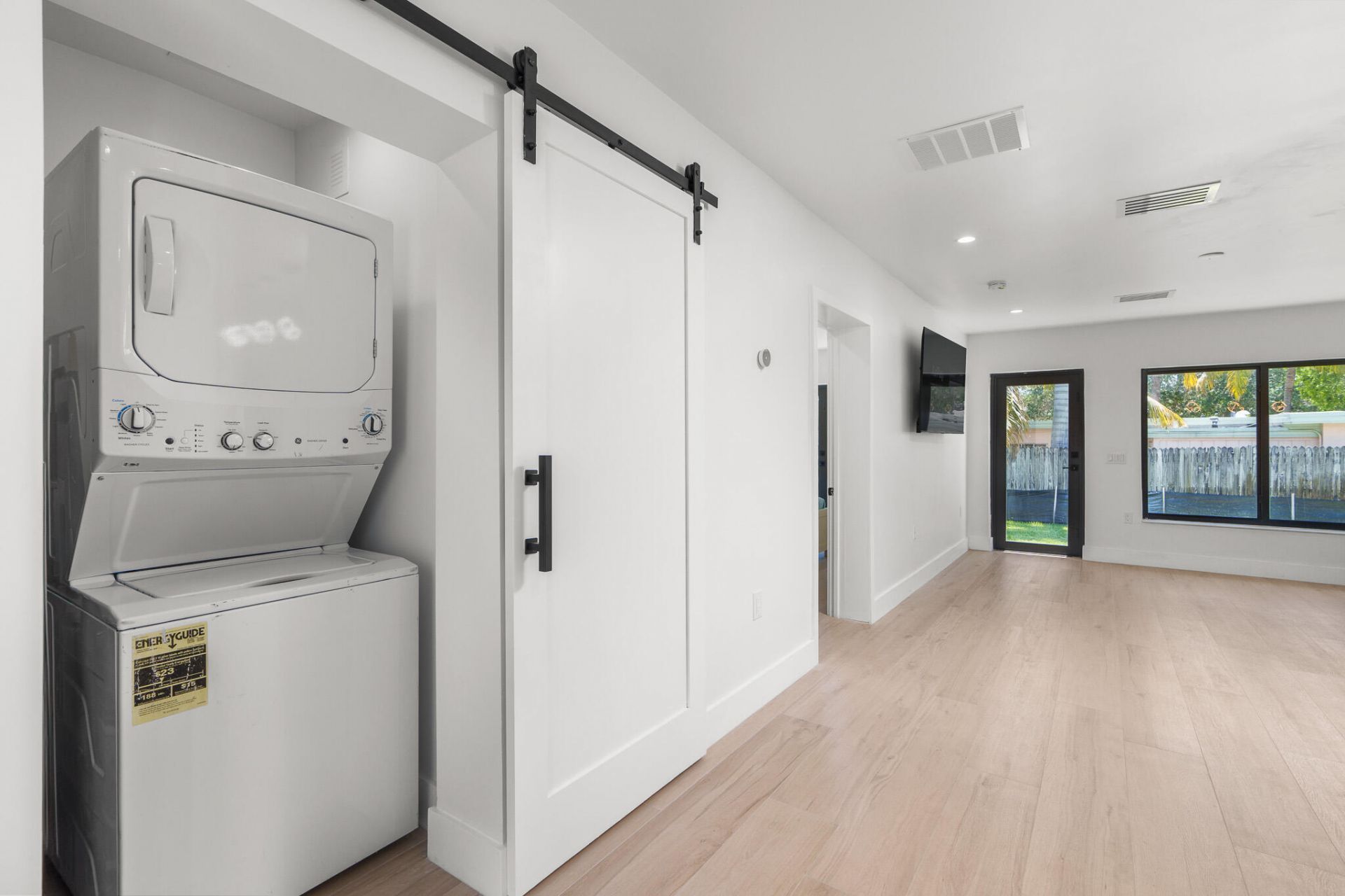 303 De Carie Street, Unit 303, Delray Beach, FL 33444 Photo