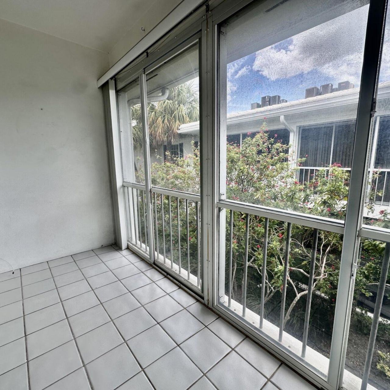 2171 NE 66th Street, Unit 828, Fort Lauderdale, FL 33308 Photo