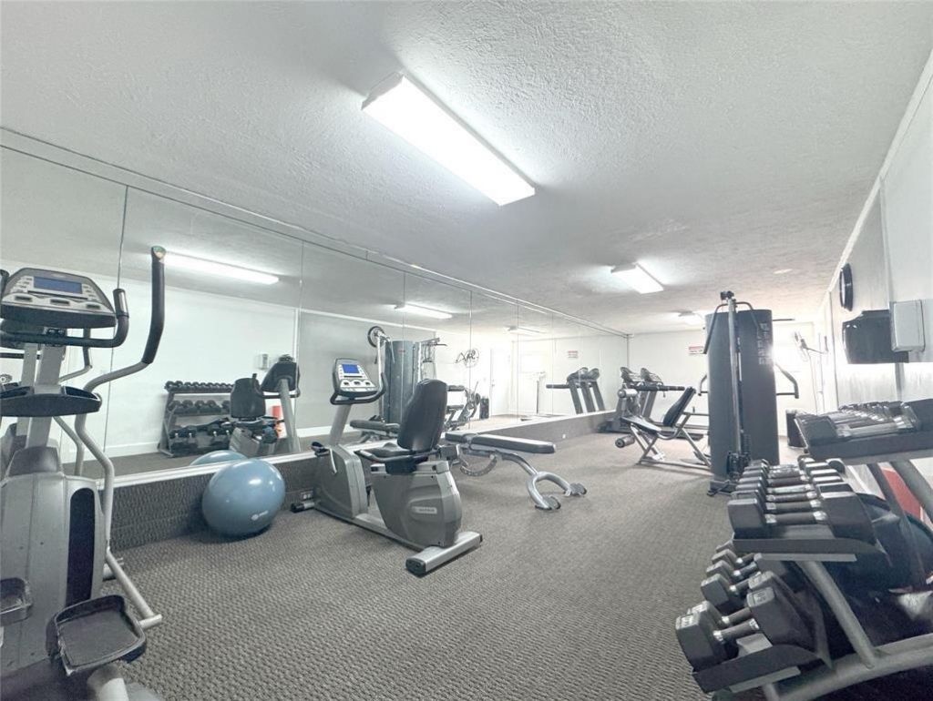 2171 NE 66th Street, Unit 828, Fort Lauderdale, FL 33308 Photo