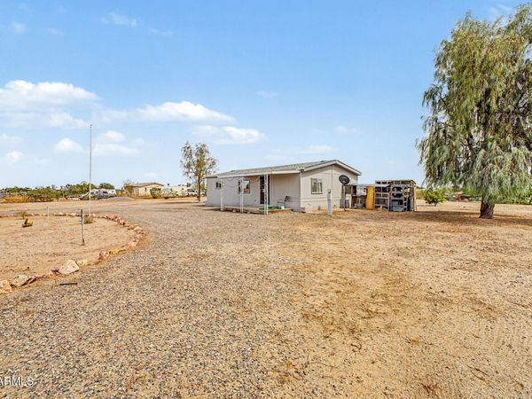20827 W TIP TOP MINE Road, Wittmann, AZ 85361