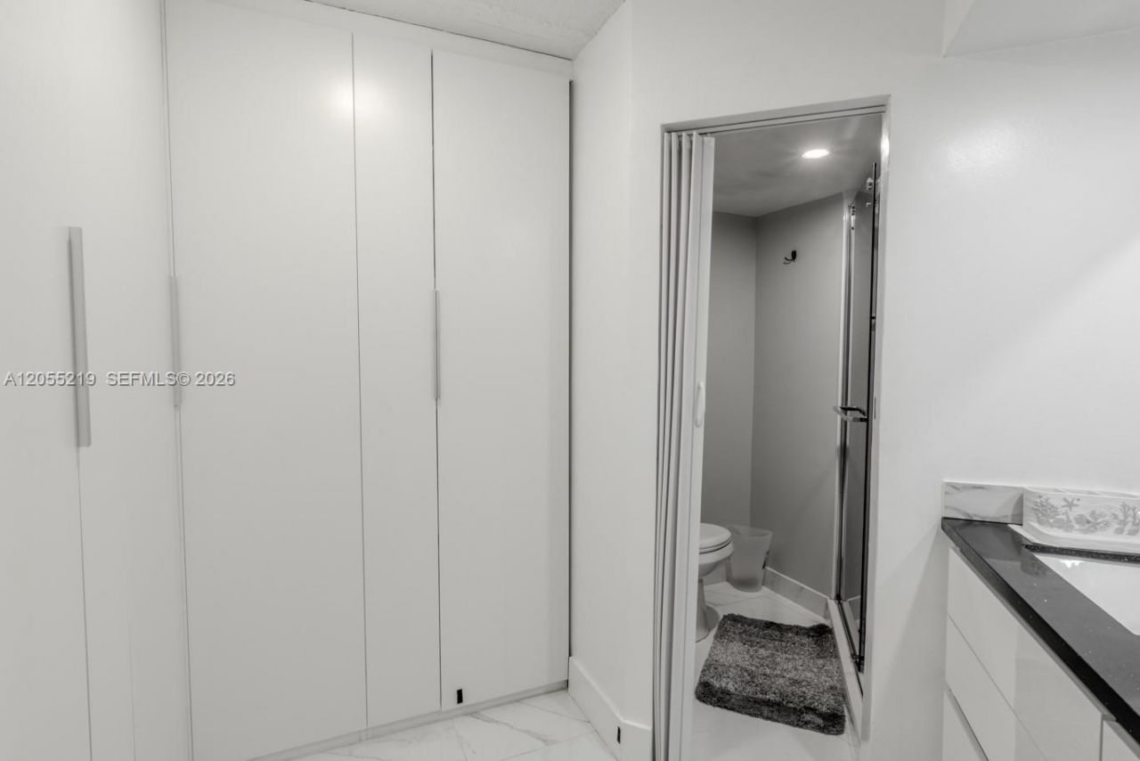 10451 W Broward Blvd, Unit 201, Plantation, FL 33324 Photo