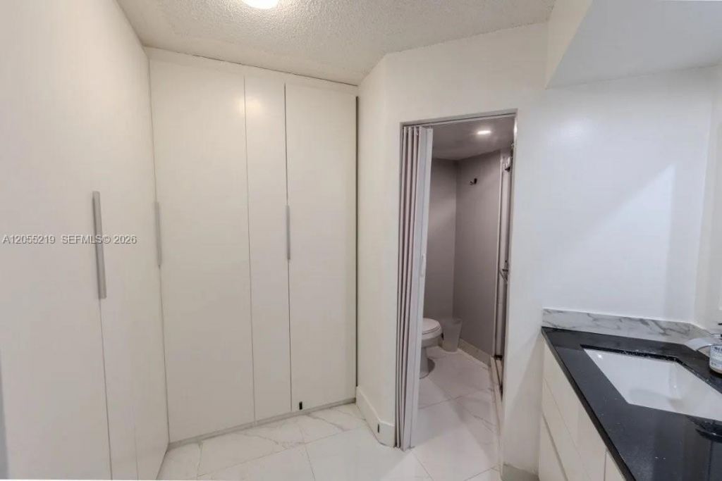 10451 W Broward Blvd , Unit 201, Plantation, FL 33324 Photo
