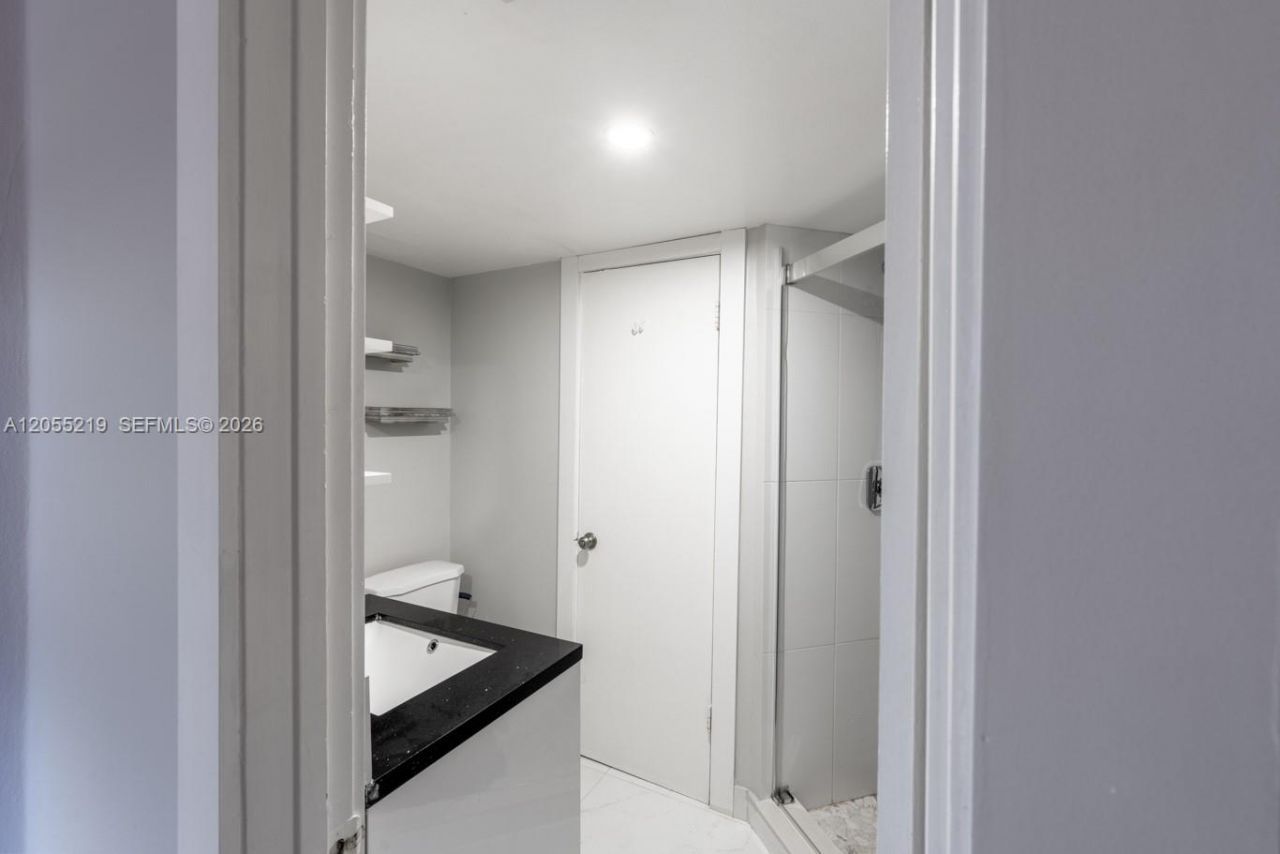 10451 W Broward Blvd, Unit 201, Plantation, FL 33324 Photo