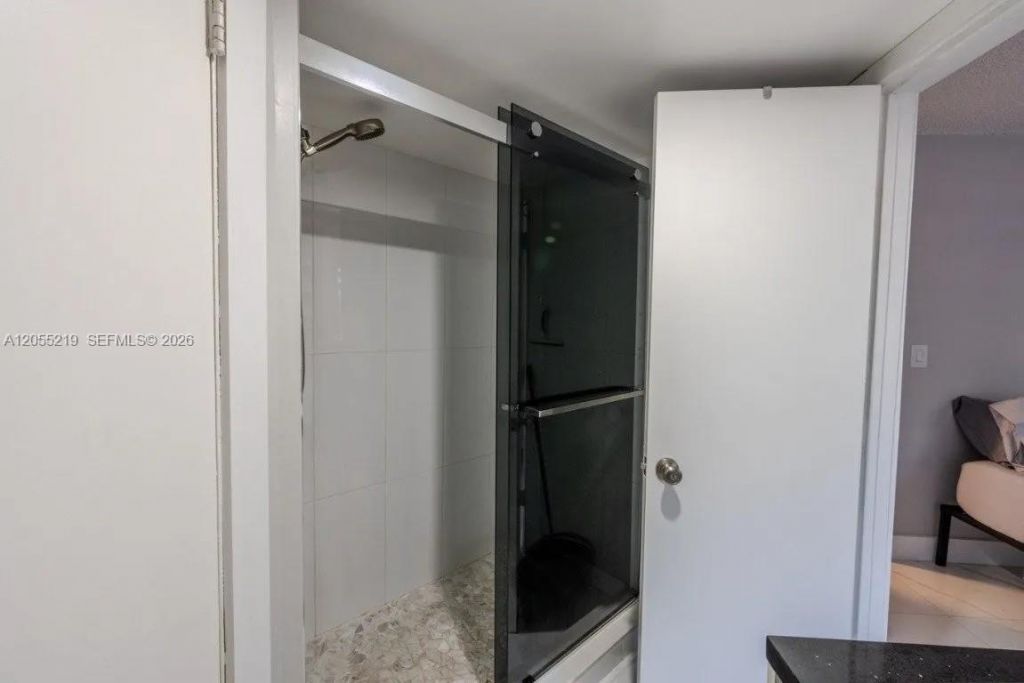 10451 W Broward Blvd , Unit 201, Plantation, FL 33324 Photo