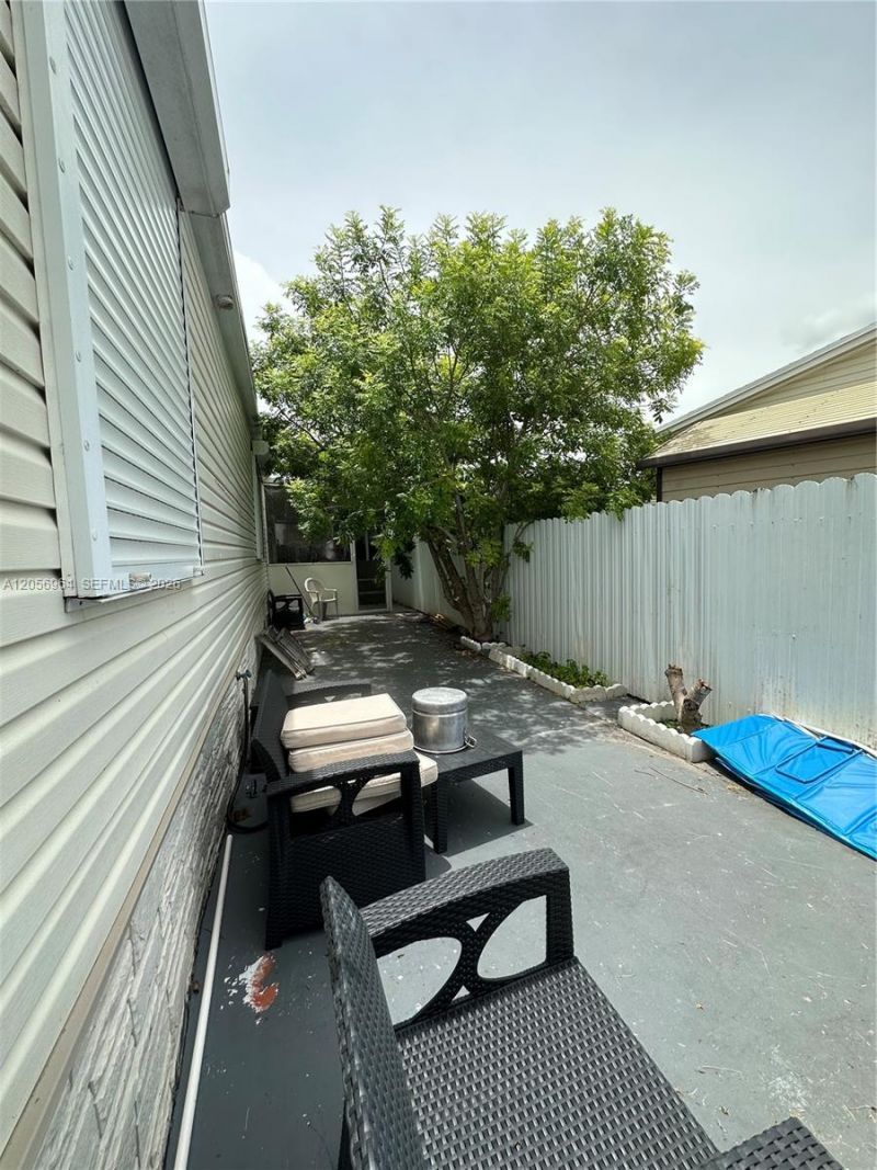 220 NE 12th Ave Lot 137, Homestead, FL 33030 Photo