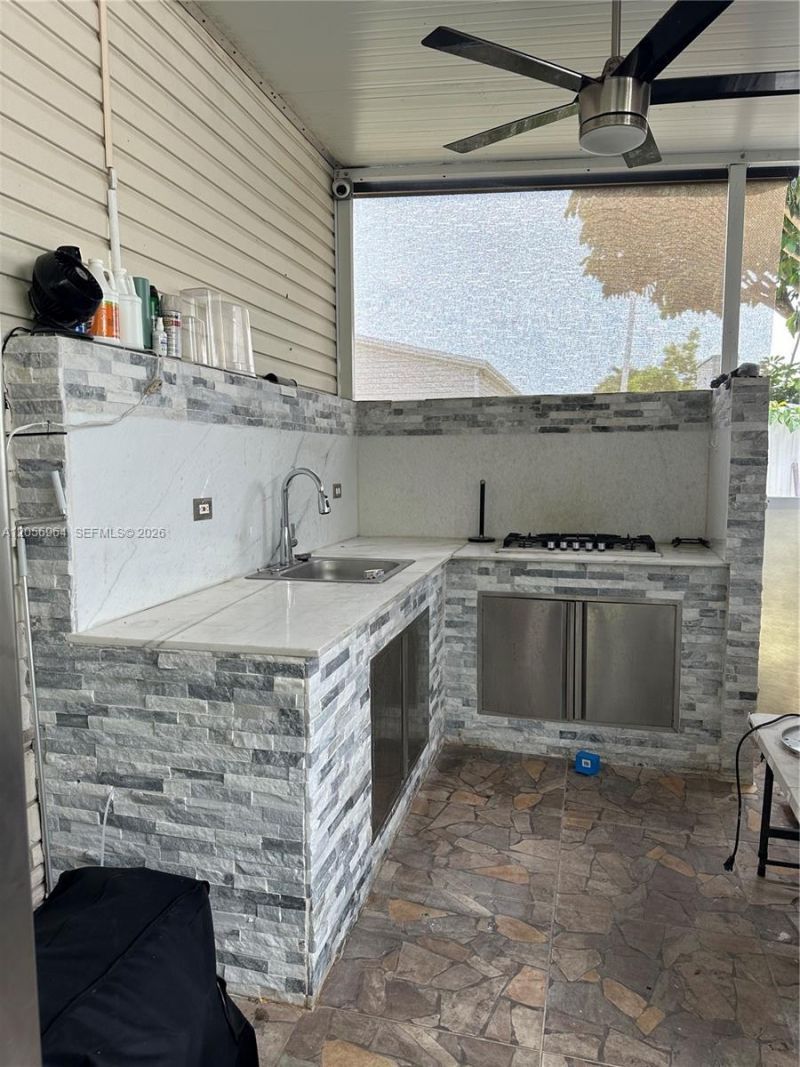 220 NE 12th Ave Lot 137, Homestead, FL 33030 Photo