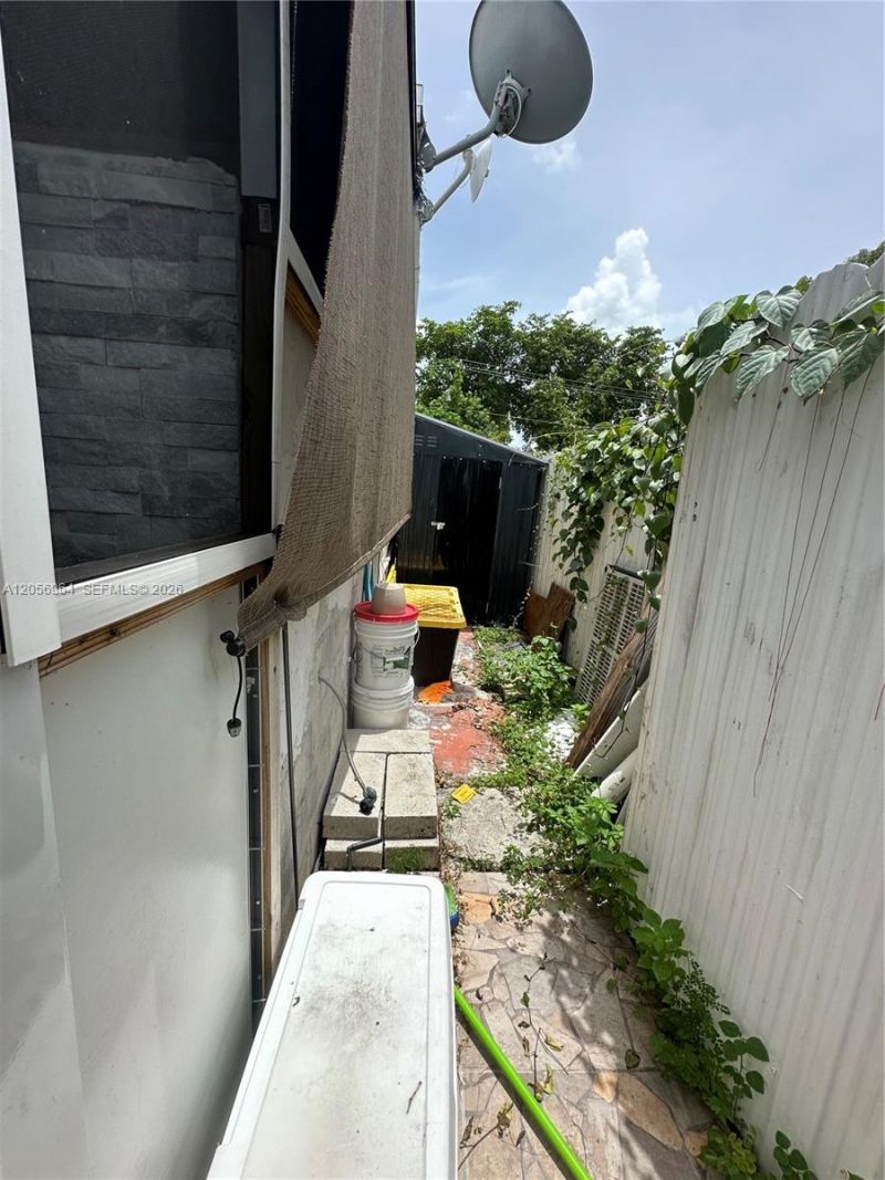 220 NE 12th Ave Lot 137, Homestead, FL 33030 Photo