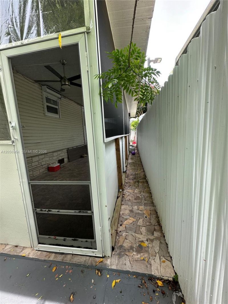 220 NE 12th Ave Lot 137, Homestead, FL 33030 Photo