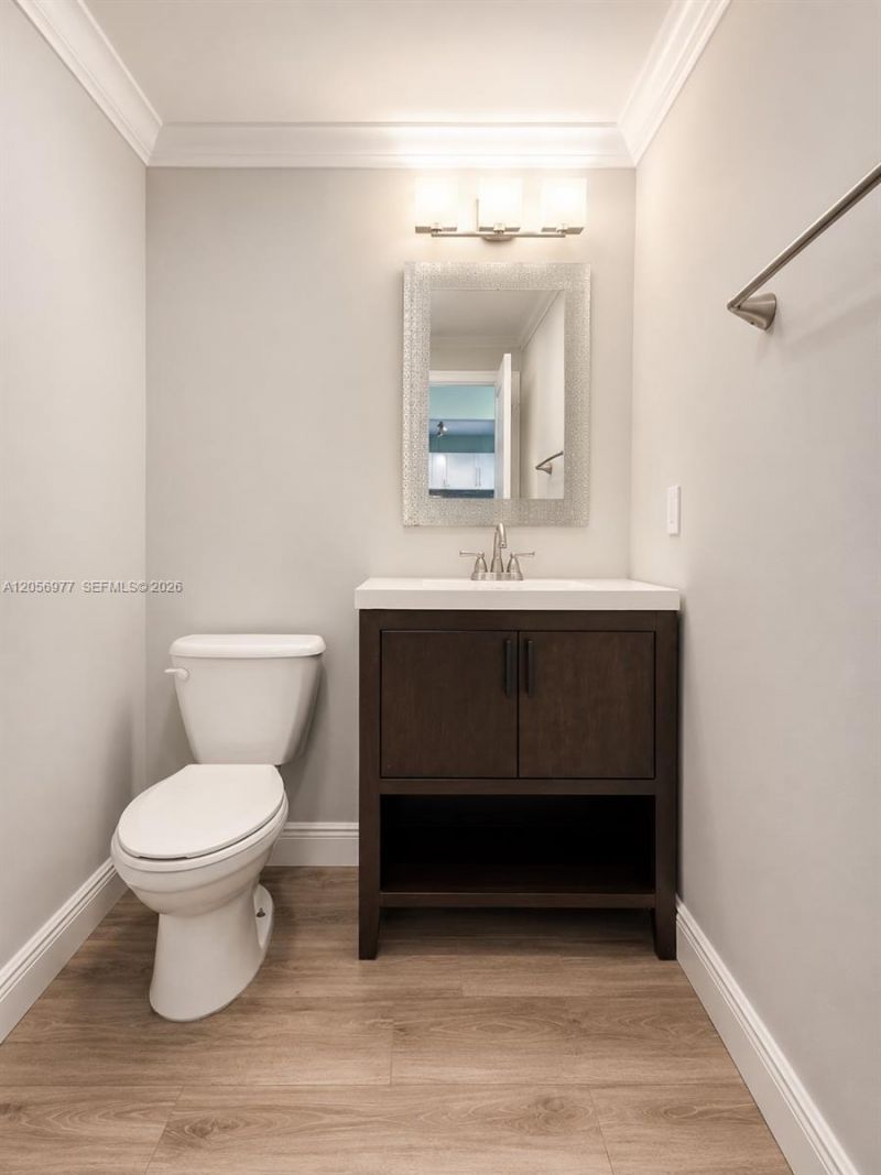 1881 Middle River Dr , Unit 604, Fort Lauderdale, FL 33305 Photo