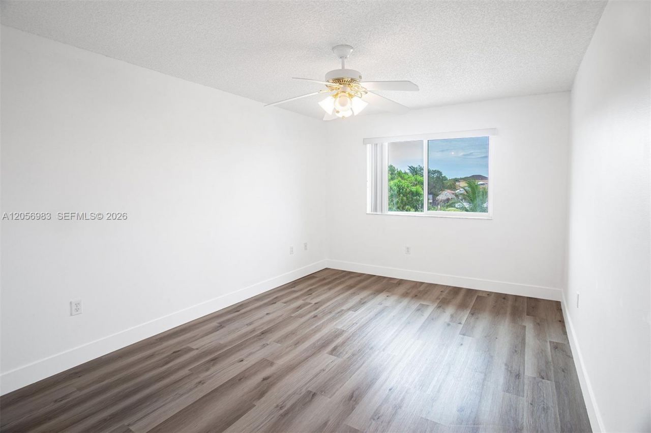 8949 SW 214th St , Unit 8949, Cutler Bay, FL 33189 Photo