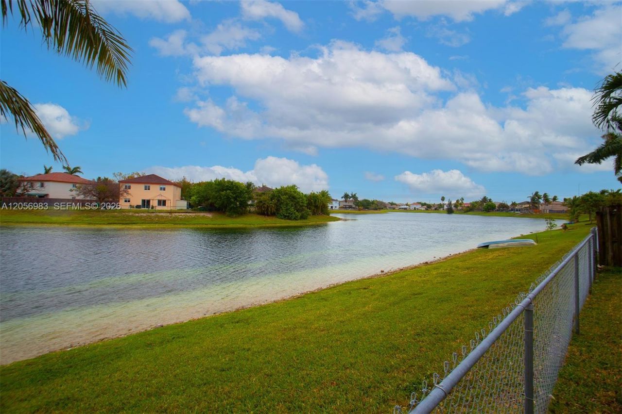8949 SW 214th St , Unit 8949, Cutler Bay, FL 33189 Photo