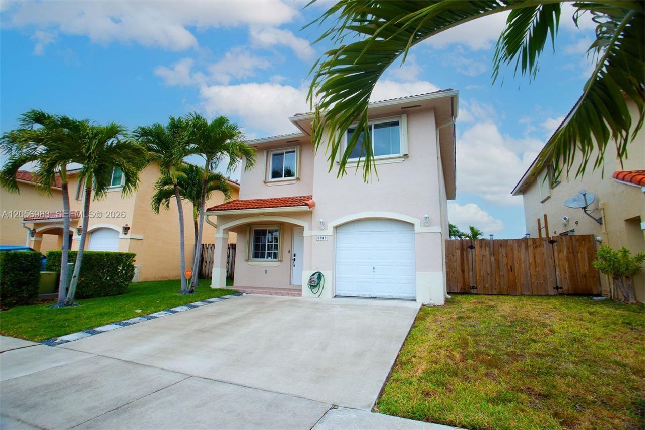8949 SW 214th St , Unit 8949, Cutler Bay, FL 33189 Photo