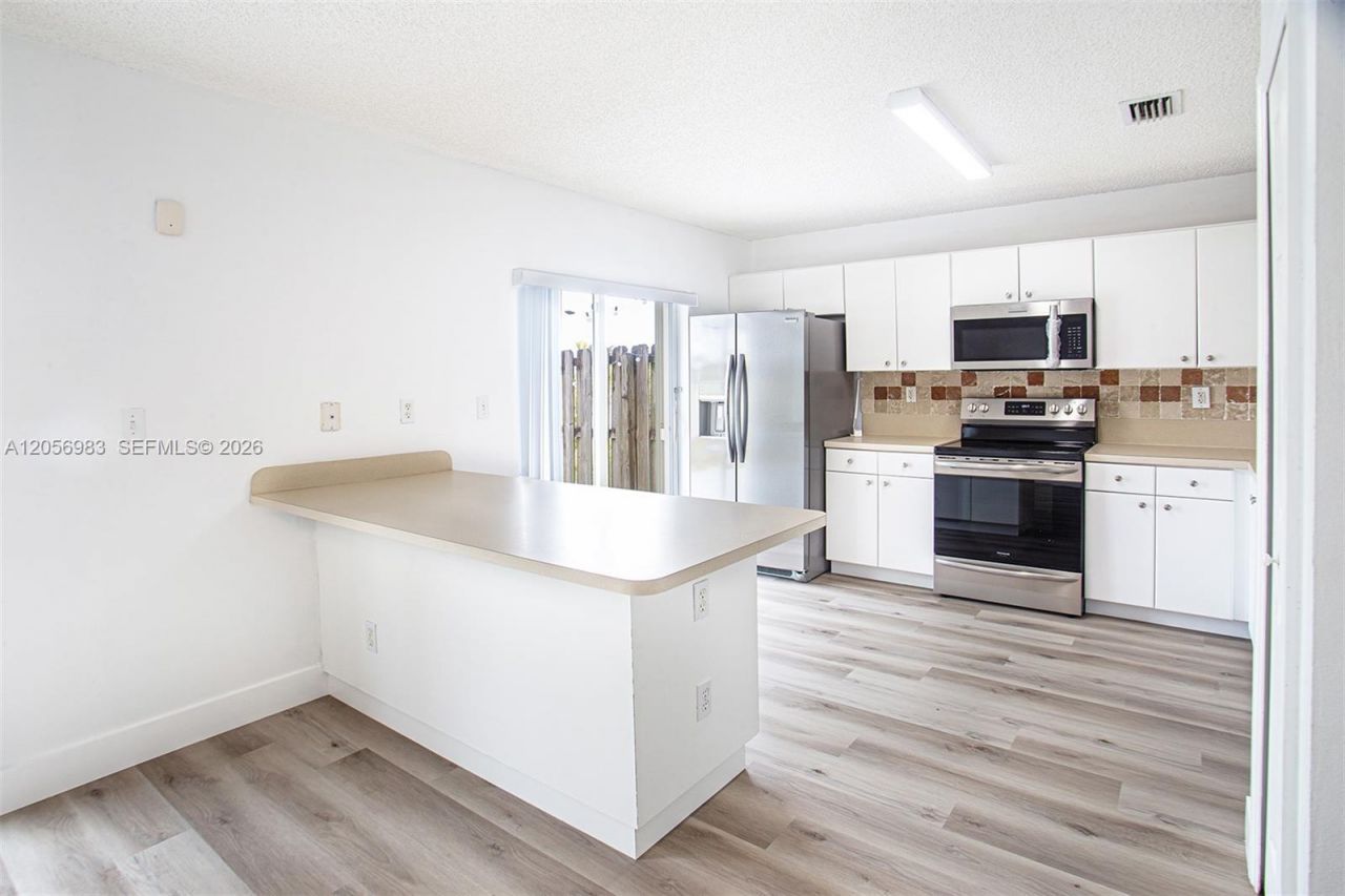 8949 SW 214th St , Unit 8949, Cutler Bay, FL 33189 Photo