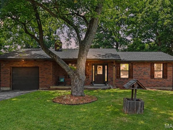 2939 Broadview Avenue, Maryland Heights, MO 63043