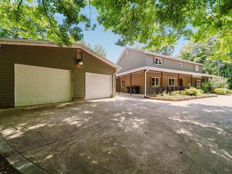 23095 Buena Vista Road, Rockbridge, OH 43149 Photo 4