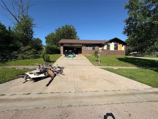 3801 SE Evans Street, Topeka, KS 66609