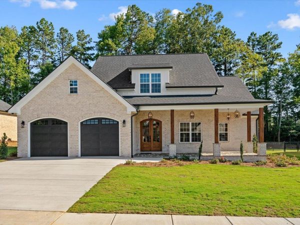 107 W Riley West Street, Chatsworth, GA 30705