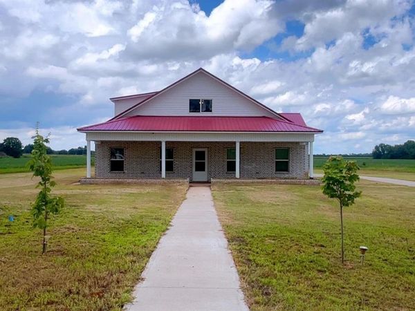 Dumas, AR 71639