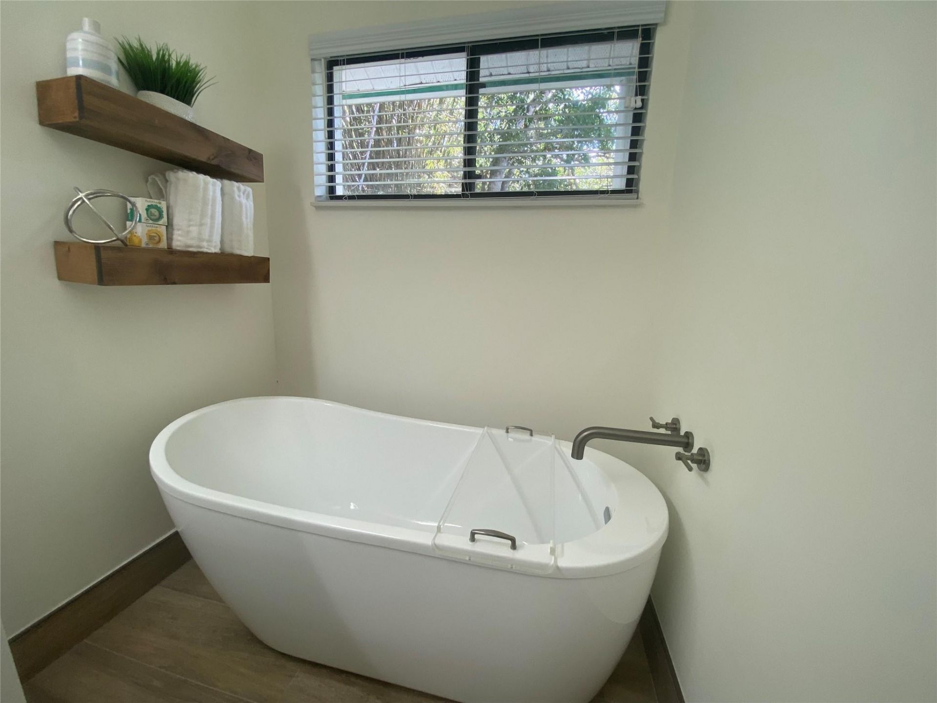 2286 Anchorage Lane, Unit A, Naples, FL 34104 Photo