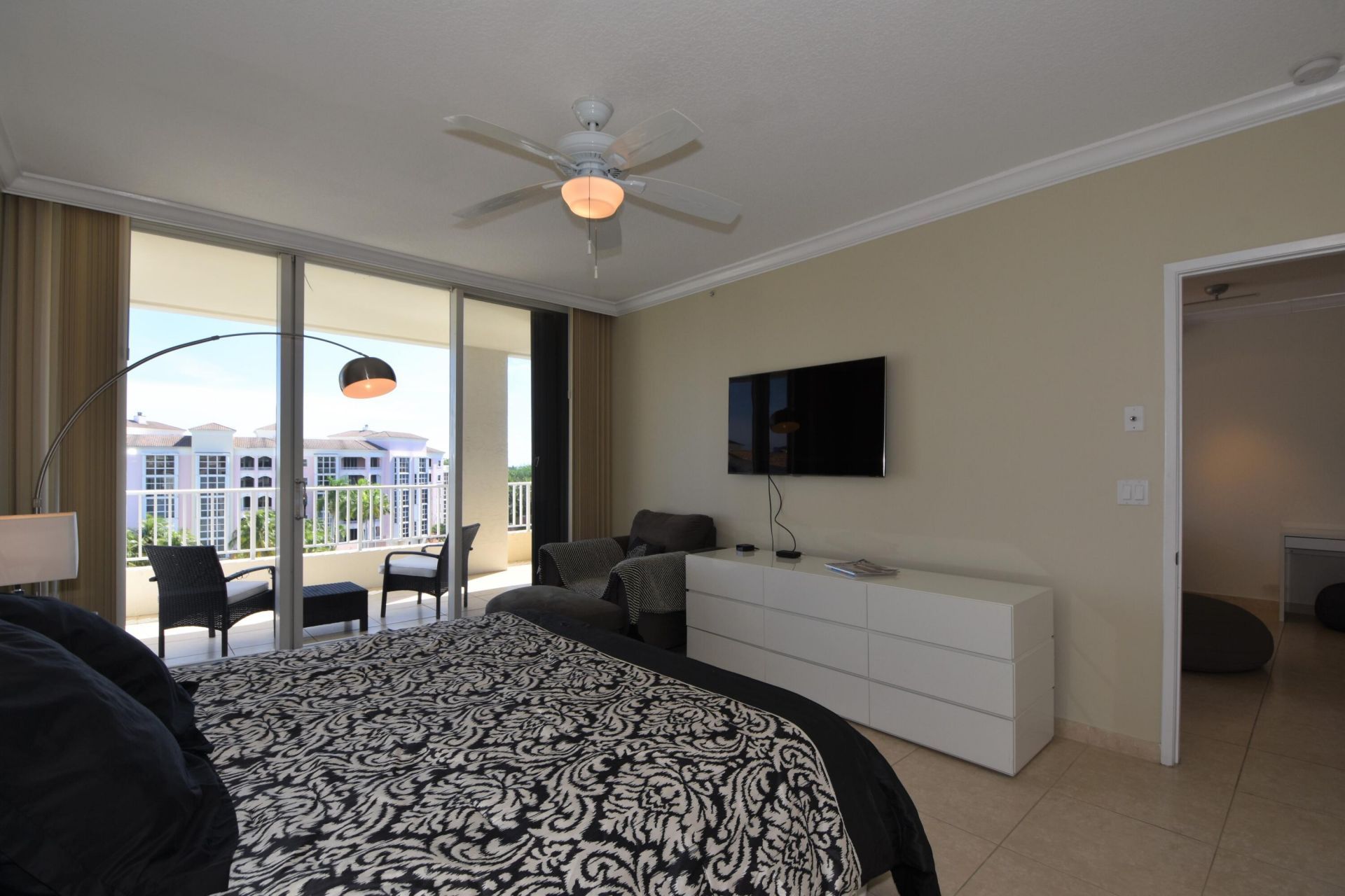707 Crandon Boulevard, Unit PH-8, Key Biscayne, FL 33149 Photo