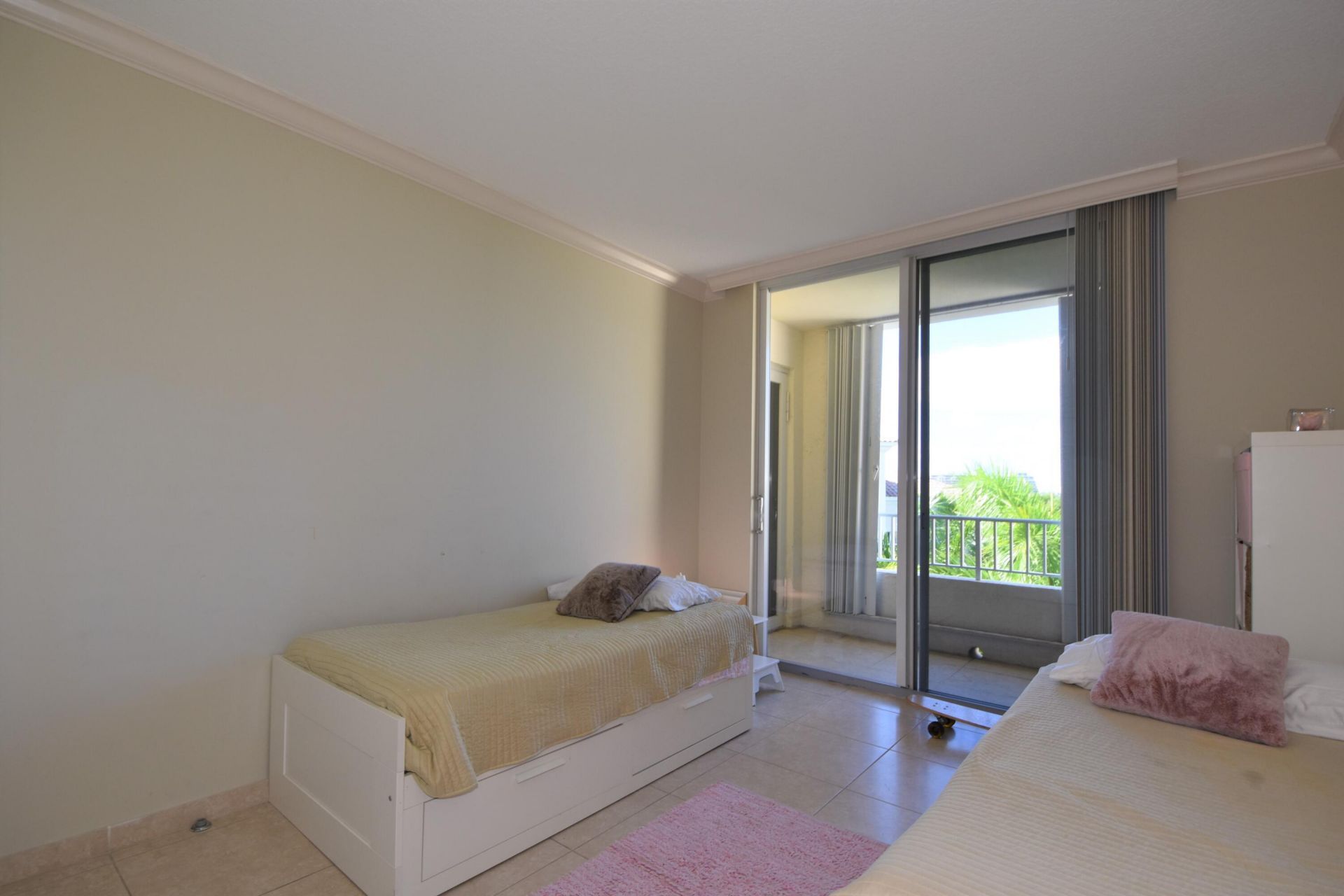 707 Crandon Boulevard, Unit PH-8, Key Biscayne, FL 33149 Photo