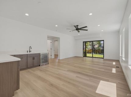 905 Linda Avenue, South Lake Tahoe, CA 96150 Photo
