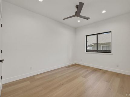 905 Linda Avenue, South Lake Tahoe, CA 96150 Photo