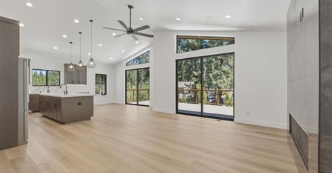 905 Linda Avenue, South Lake Tahoe, CA 96150 Photo