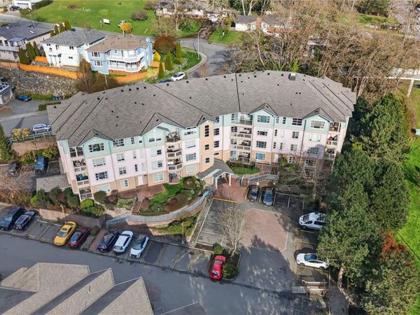 799 Blackberry Rd , Unit #204, Saanich, BC V8X 5J3