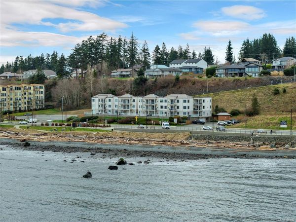 1350 Island Hwy S, Unit #308, Campbell River, BC V9W 1B7
