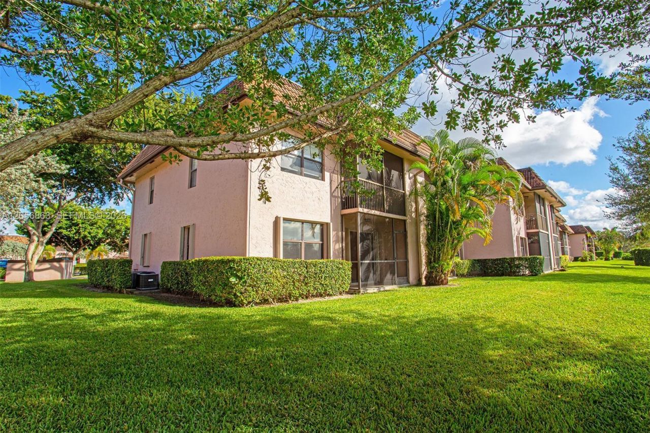 1000 NW 106th Ter, Unit 101, Pembroke Pines, FL 33026 Photo