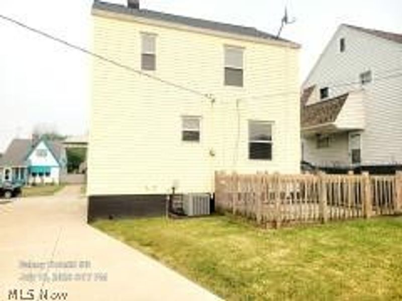 4318 W 60th Street, Cleveland, OH 44144 Photo 28