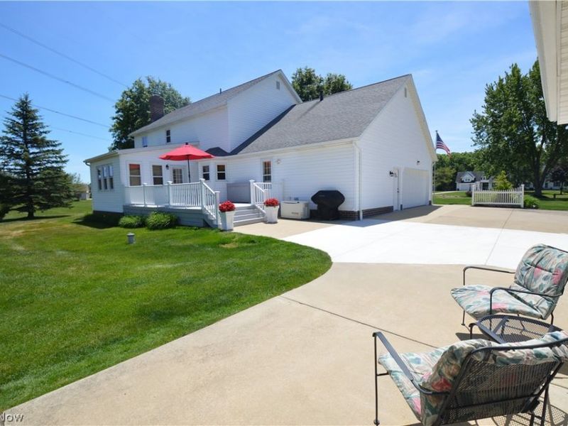 7600 Meadowood Drive, Canfield, OH 44406 Photo 12
